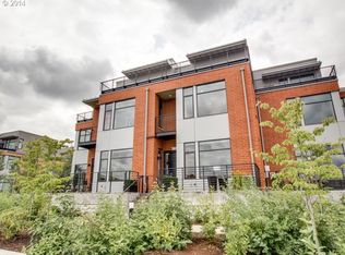 1712-1714 NW Riverscape St, Portland, OR 97209