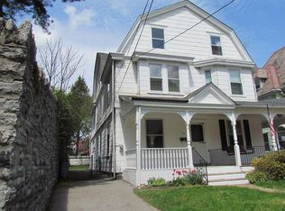 21 Hewett Rd, Wyncote, PA 19095