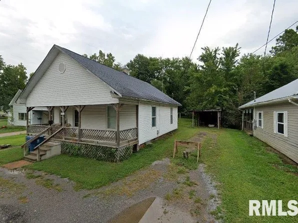 211 Washington Ave, Johnston City, IL 62951