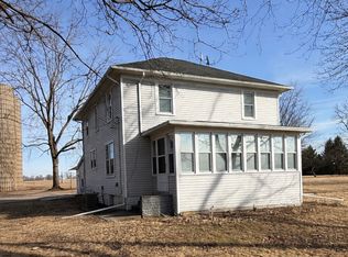 4799 S Center Rd, Rochelle, IL 61068