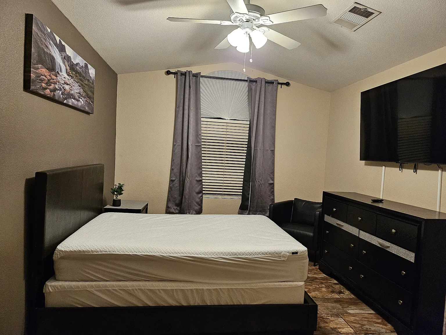 10432 Beachwalk Pl — Photo 2