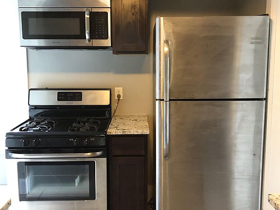 3rd image of 646 Broadway Ave NW #648