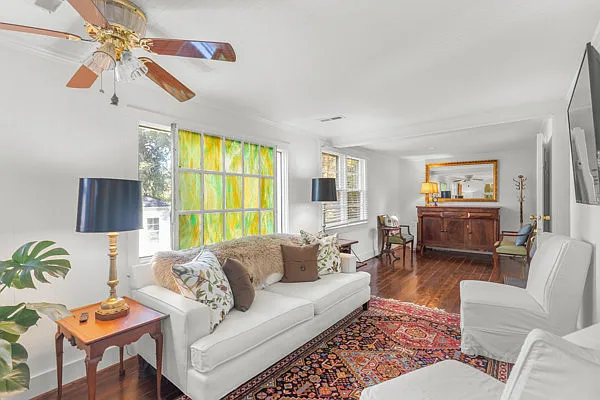 2910 Park Ave — Photo 1