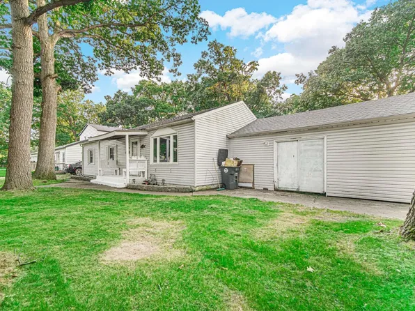 426 S Hobart Rd, Hobart, IN 46342