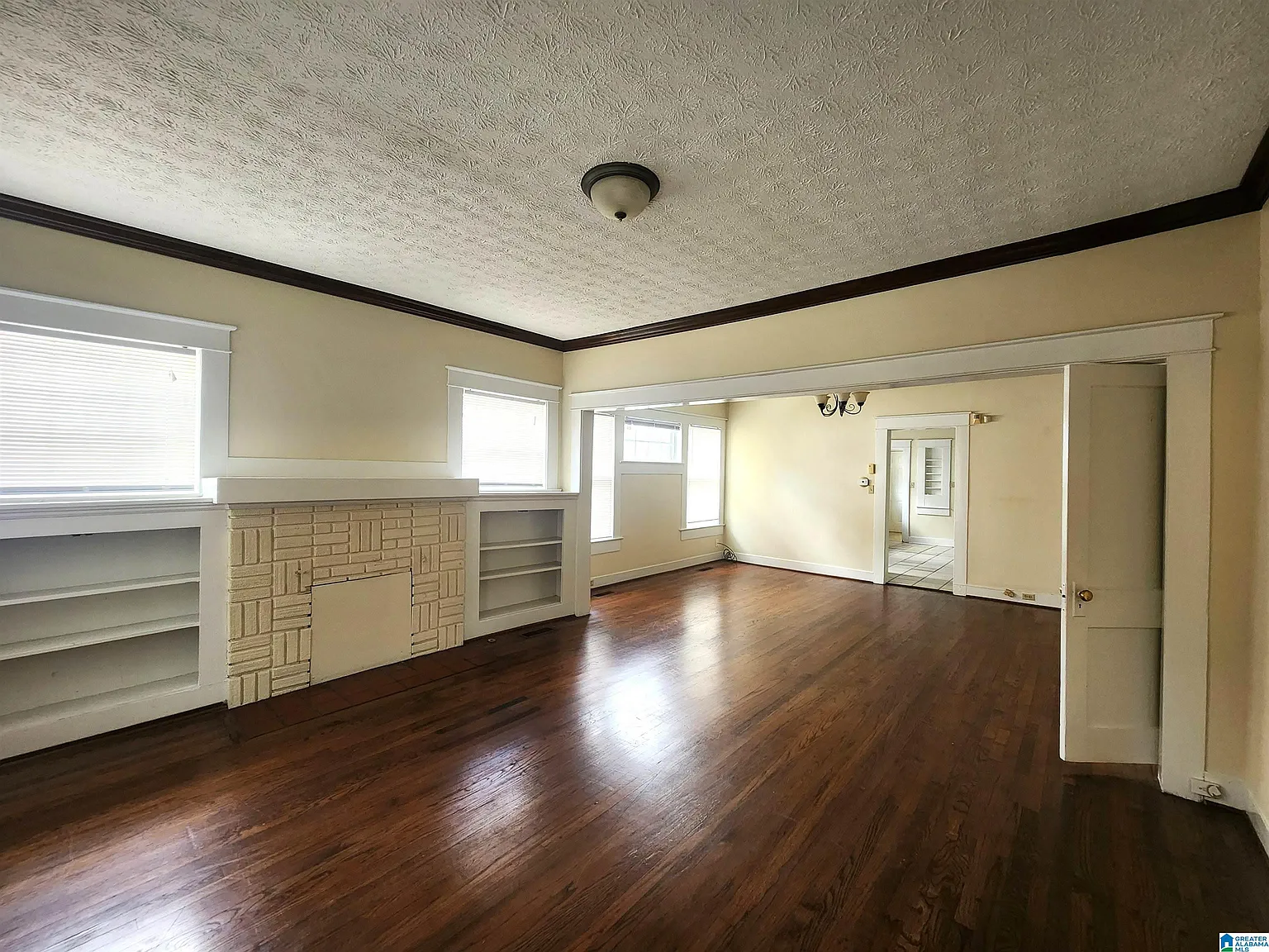 4 bed, 2.0 bath, $2,250 — Photo 4