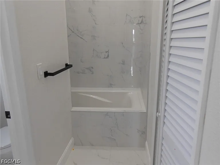 2809 55th St W — Photo 20