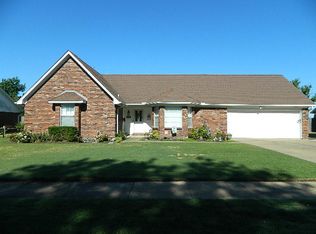 808 Wingate Dr, West Memphis, AR 72301