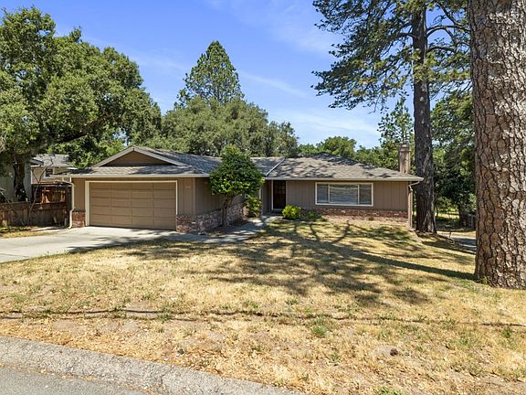 3rd image of 261 Estrella Dr