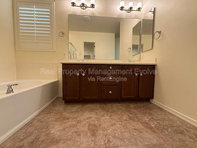 20508 W Carlton Mnr — Photo 16
