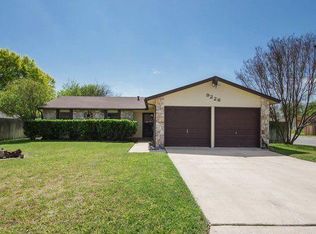 9226 Cliff Way St, San Antonio, TX 78250