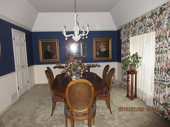 3rd image of 2622 Oaklawn Dr