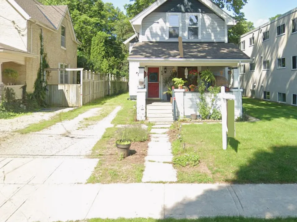 31 Orchard St #3