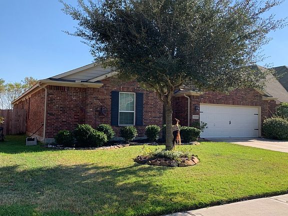 3rd image of 12519 Colony Hill Ln