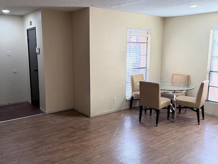 Walking distance from MGM and Topgolf and Las Vegas Strips