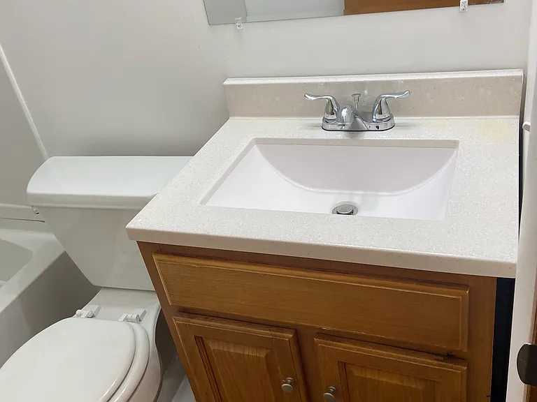 222 Montrose Tonawanda Town #2 — Photo 9