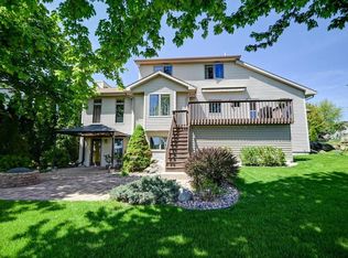 717 Larvik Ln, Stoughton, WI 53589