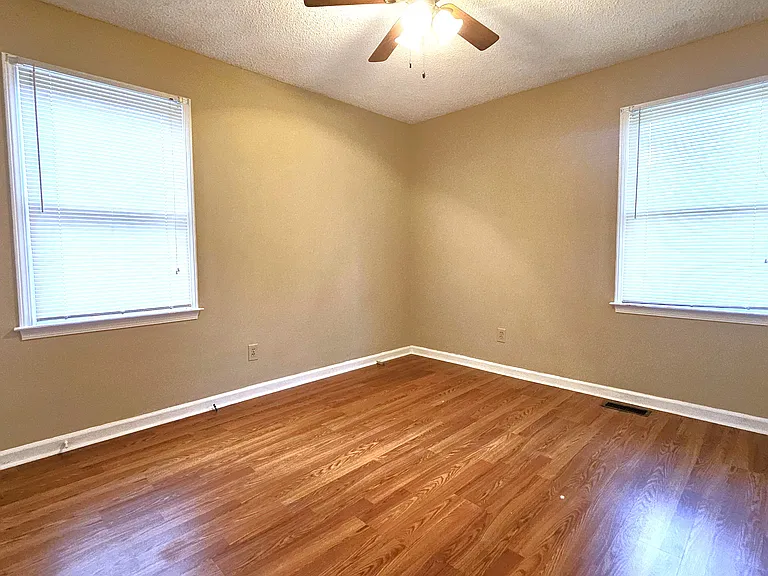 125 Canty Ln #A — Photo 8