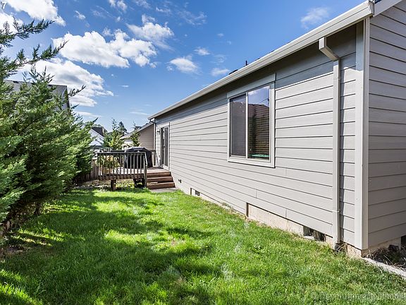 2nd image of 59534 Whiteoak Dr