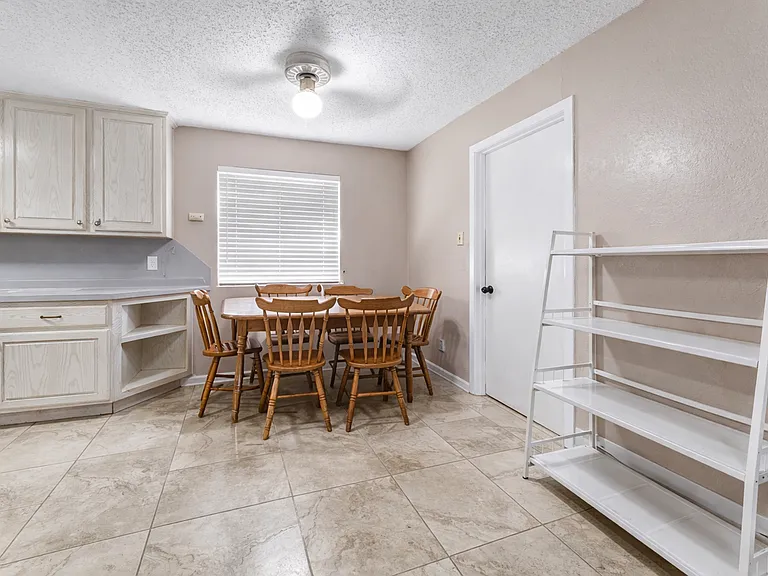 1222 Merry Oaks Dr — Photo 18