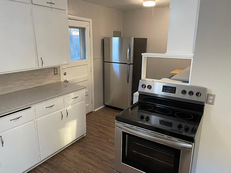 Kitchen 2