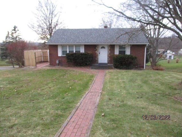 1st image of 301 Russell Dr
