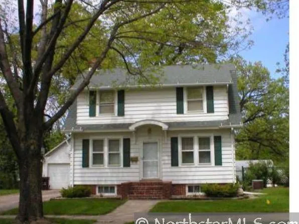 212 W 8th St, Mankato, MN 56001