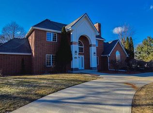 1724 River Forest Dr, Fort Dodge, IA 50501