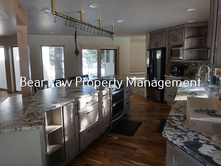 1617 Shooting Star Dr — Photo 10