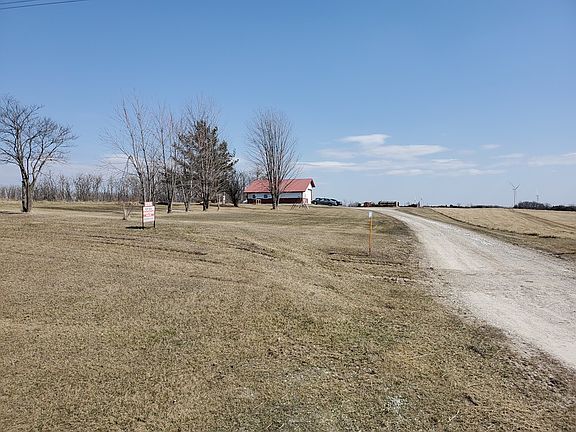 3rd image of 20001 Highway 63