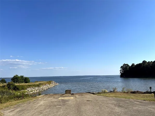 214 County Road 2940, Shelbyville, TX 75973