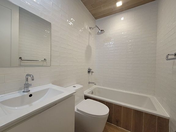 4th image of 236 N 11th St #3AA