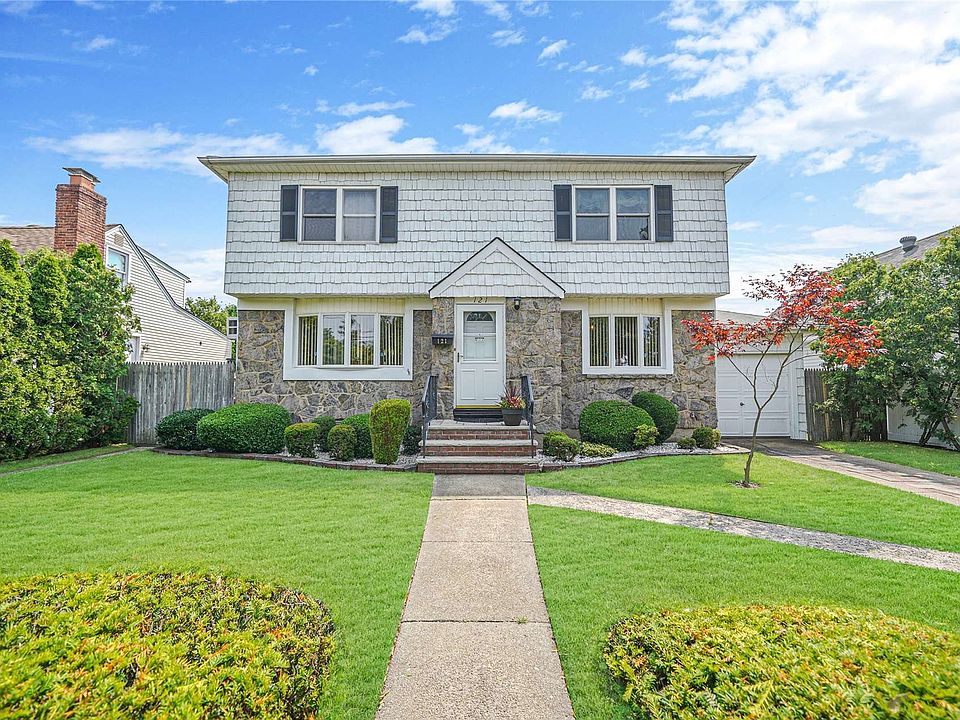 121 Coolidge Drive, East Meadow, NY 11554 Zillow