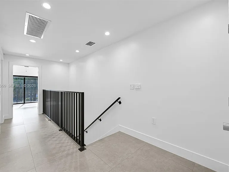 8871 SW 28th St — Photo 18