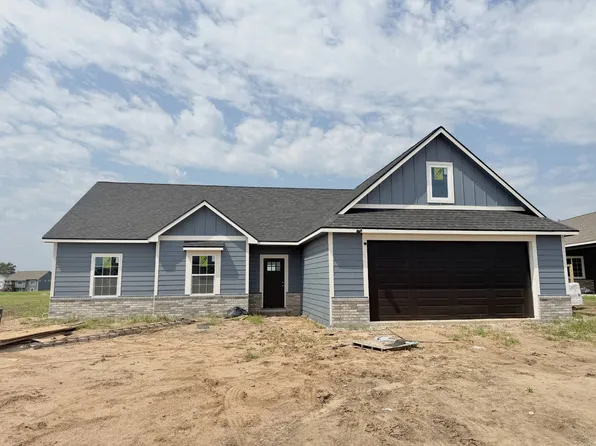 9863 Weeping Willow Dr, Manhattan, KS 66502