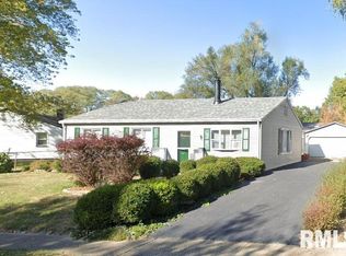 103 Radisson Rd, Marquette Heights, IL 61554