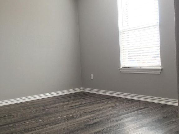 5th image of 550 N Greylag Way