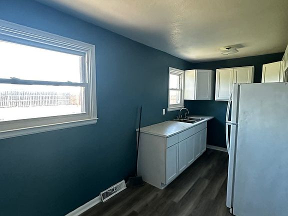 3rd image of 2334 S Greenwood Ave