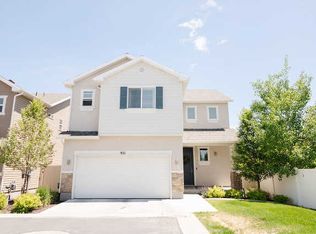 921 W Stonehaven Dr, North Salt Lake, UT 84054