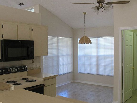 5th image of 1017 Eagens Creek Ct