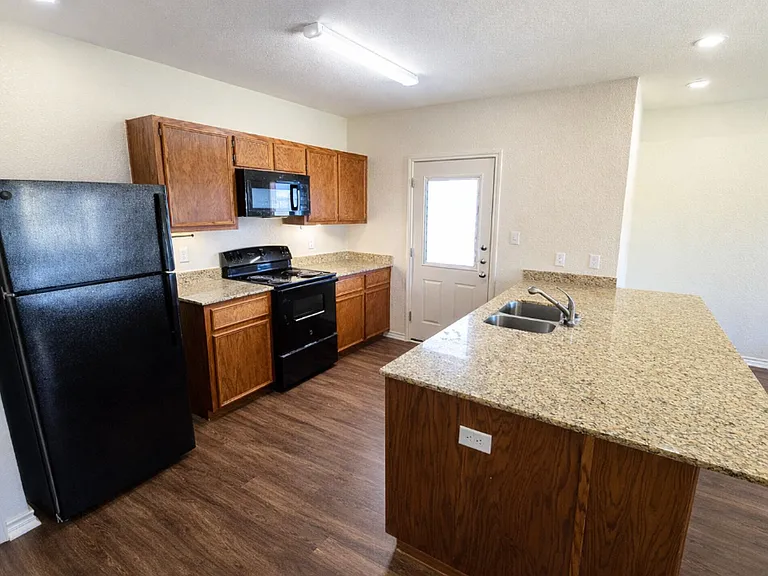 3109 Ochiltree Dr #B — Photo 5