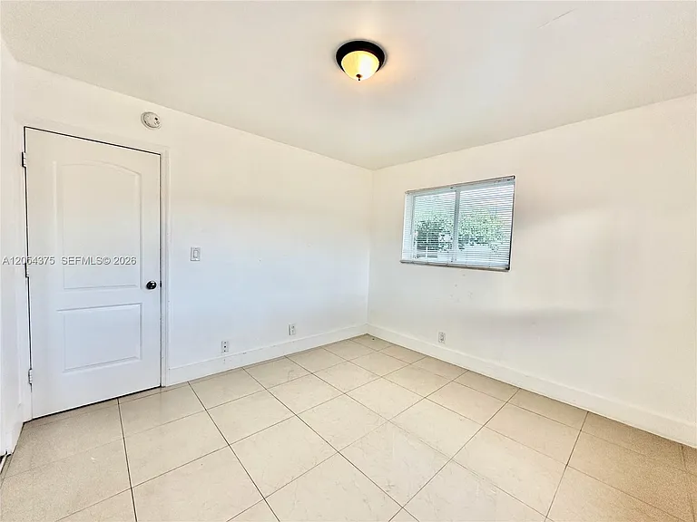 1548 SW 5th Pl #1 — Photo 20