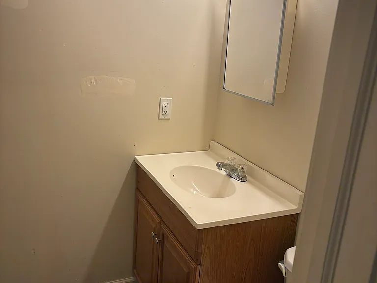 258 N Main St #3 — Photo 2