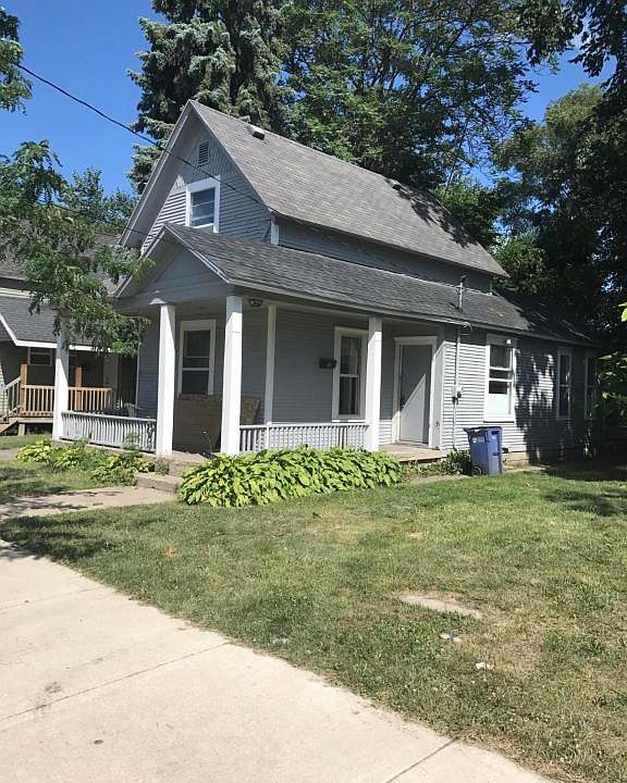 2nd image of 339 Highland St SE