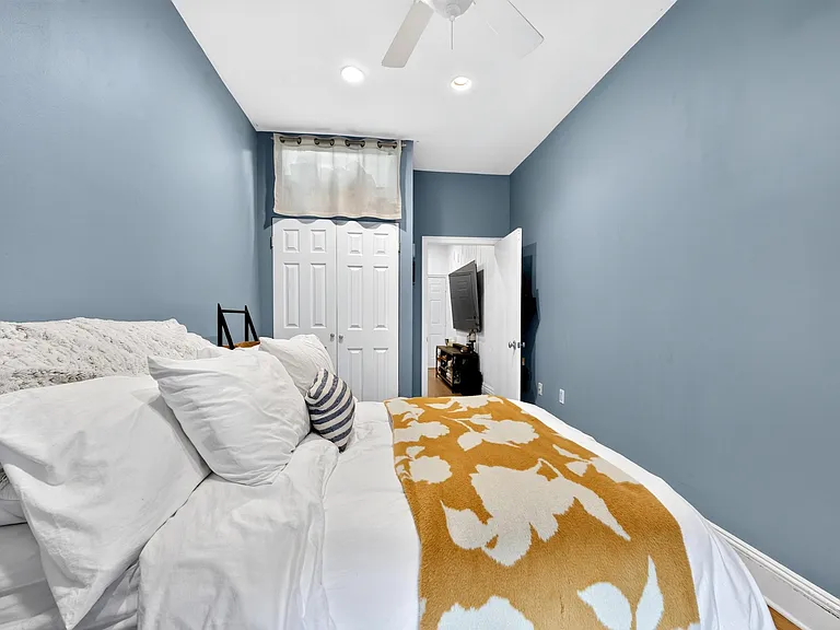 1214 Washington St #2 — Photo 23