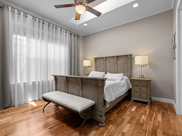 40 Madison St #303 — Photo 12