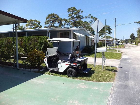 GOLF CART