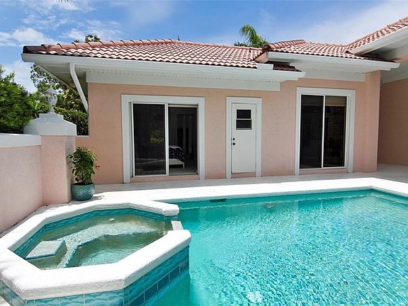 5th image of 1590 SE Cypress Glen Way
