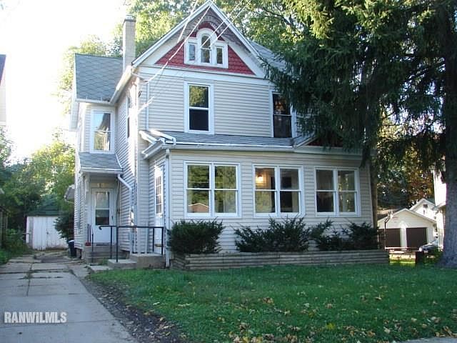 1st image of 1134 S Oak Ave