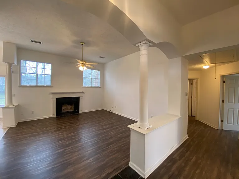 7936 Copperfield Dr — Photo 3