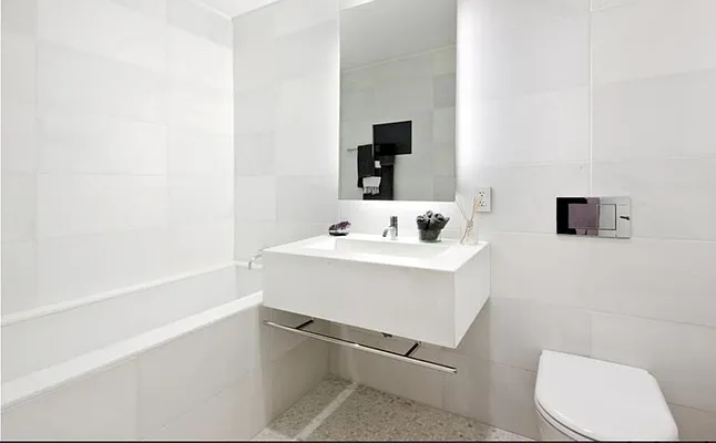 Rented by Compass | media 13